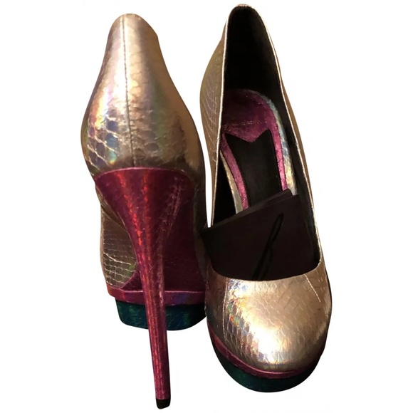 B Brian Atwood Fontanne Platform Pump - Picture 1 of 5